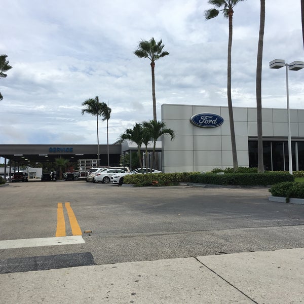 Al Packer Ford Lincoln 1530 North Military Trail