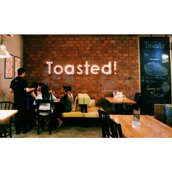 Photo taken at Toasty Eatery by Raina N. on 2/1/2014