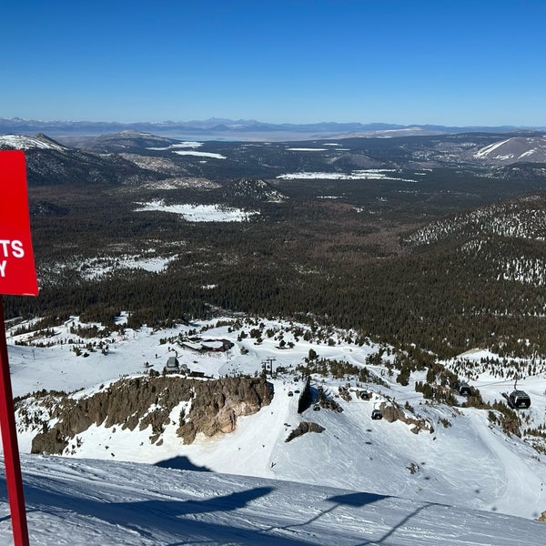 Das Foto wurde bei Mammoth Mountain Ski Resort von nic t. am 2/20/2022 aufgenommen