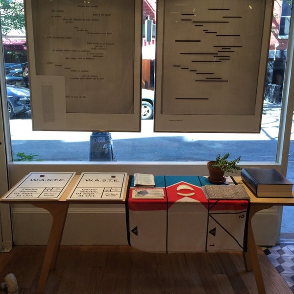 Fotos bei McNally Jackson Store Goods For The Study Schreibwarenladen in NoLita