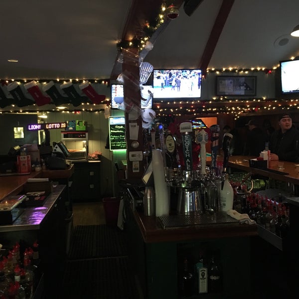 The Coach Sports Bar Sports Bar in ster