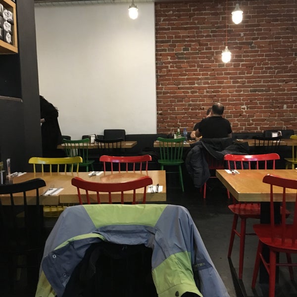 Photo taken at Boom! Burgers by Bob F. on 2/27/2019