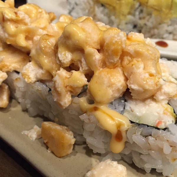 Photo taken at Island Sushi and Grill by Truckers J. on 7/30/2015