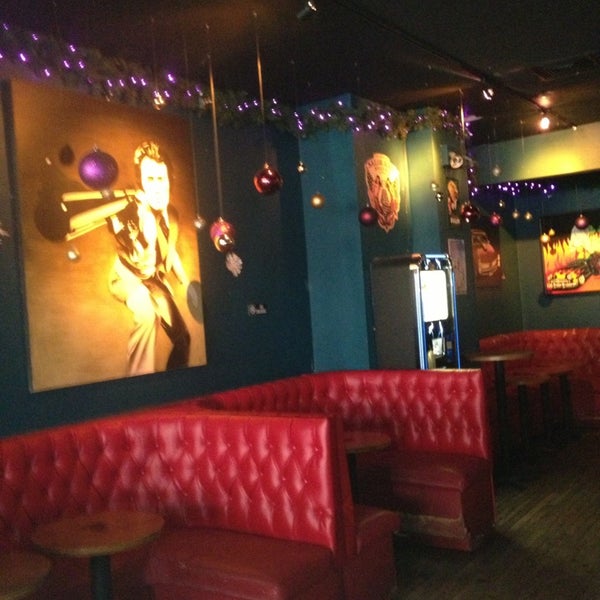 Foto scattata a Fontana&#39;s Bar da Phil C. il 12/28/2012