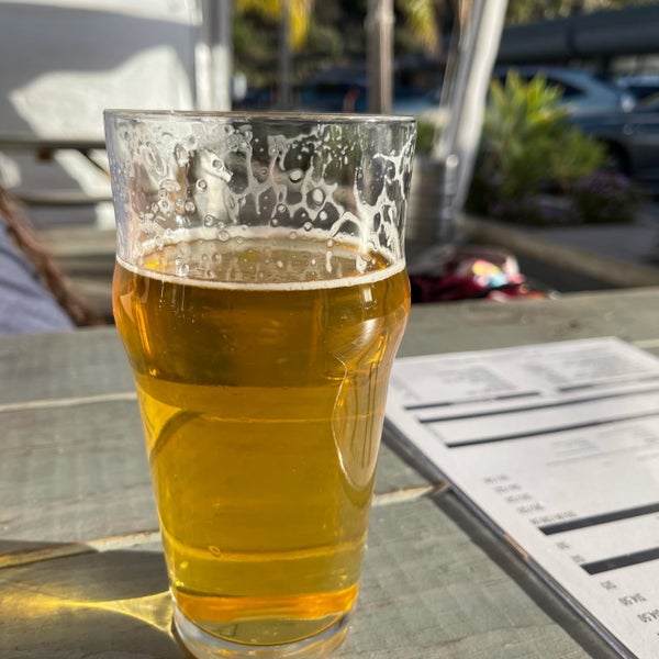 Photo taken at Laguna Beach Beer Company - Laguna Beach by Tom K. on 2/26/2021