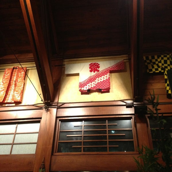 2/2/2013 tarihinde Mildred J.ziyaretçi tarafından Asian City Restaurant'de çekilen fotoğraf