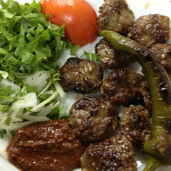 Dilek Köfte ve Et Galerisi Bornova�da Köfteci Dilek Köfte ve Et Galerisi Bornova�da Köfteci