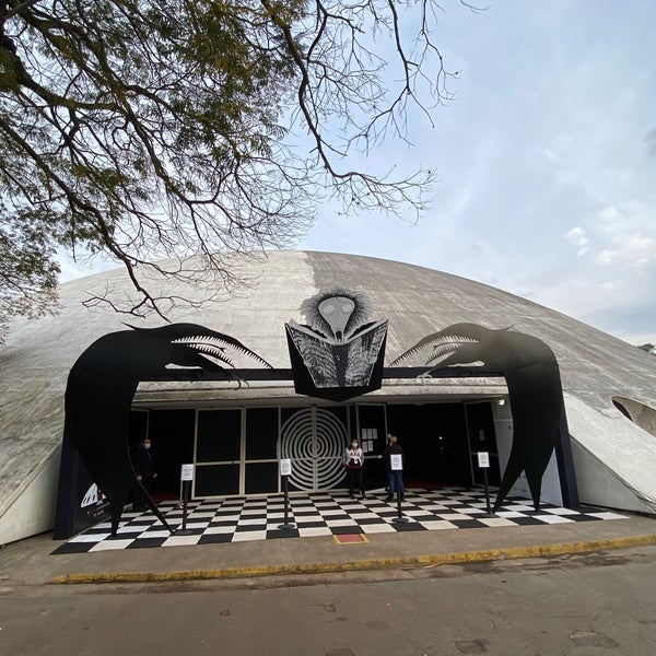 Foto tirada no(a) Pavilhão Lucas Nogueira Garcez (Oca do Ibirapuera) por Kuka em 6/3/2022