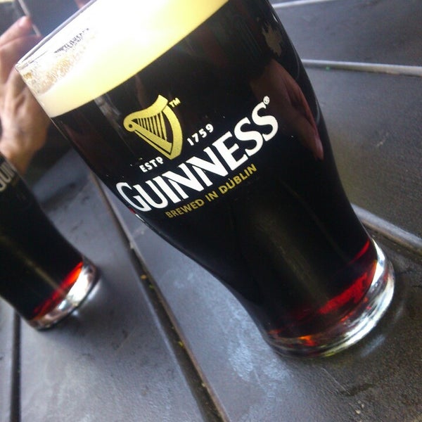 Photo taken at Ceilis Irish Pub and Restaurant by Brunno C. on 3/18/2013