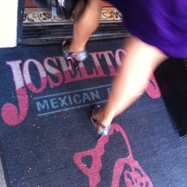 Снимок сделан в Joselito&#39;s Mexican Food пользователем Baby S. 4/12/2014