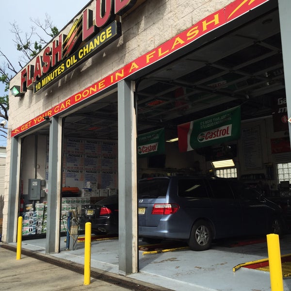 Flash Lube The Heights 1026 Summit Ave