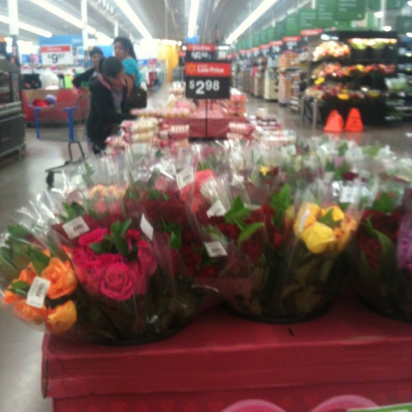 Walmart Supercenter Brawley'de Hipermarket'da fotoğraflar