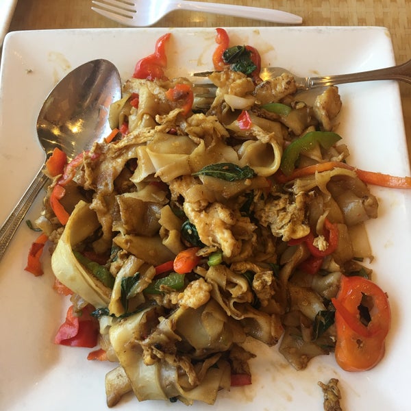 Red Chili "Thai & Vietnamese Cuisine" Hayward, CA