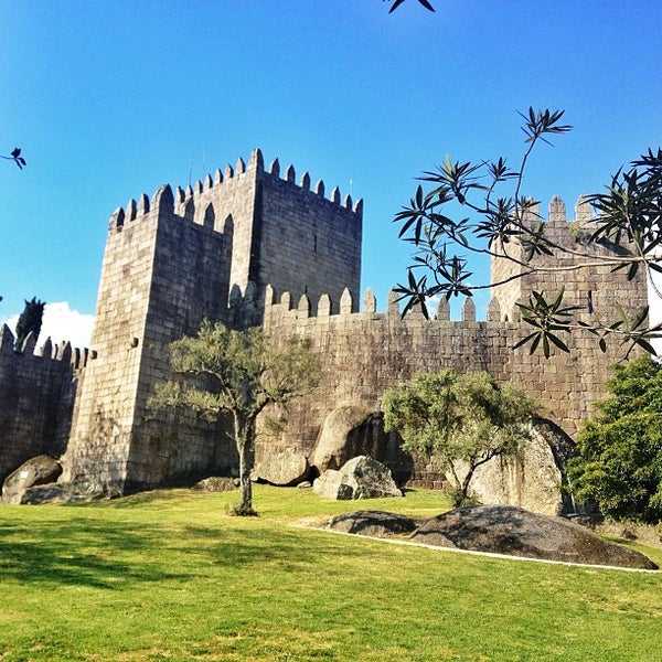 Castelo de Guimarães - Castle in Guimarães