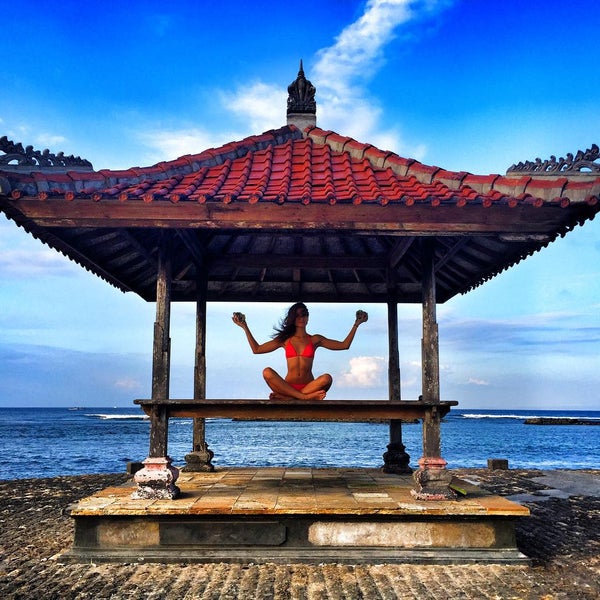 8/25/2015 tarihinde Юлия У.ziyaretçi tarafından Nikki Beach Bali'de çekilen fotoğraf