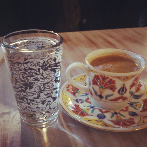 Photo taken at Cafe Fessa by Güzin A. on 12/16/2012
