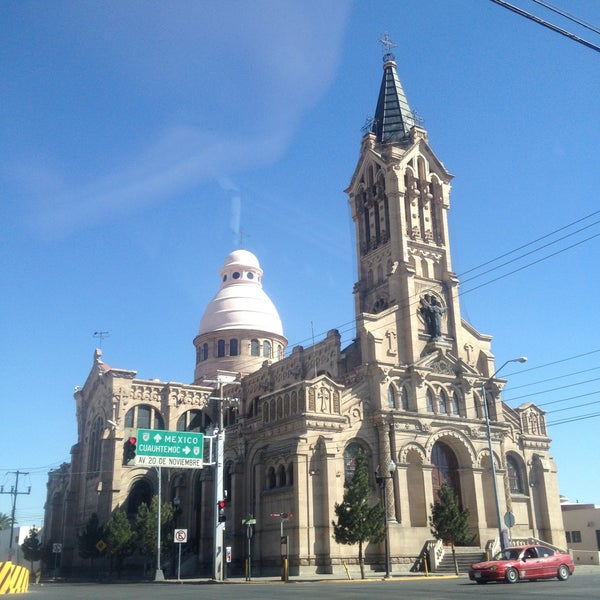 Photos at Iglesia Del Sagrado Corazón De Jesús - Chihuahua, Chihuahua