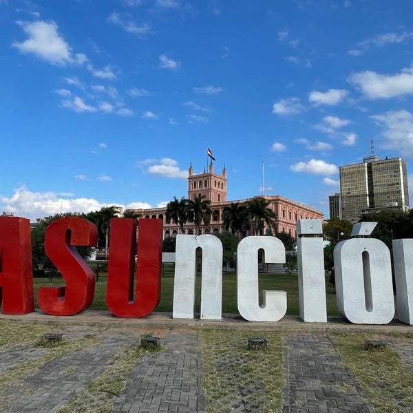 Foto diambil di Costanera de Asunción oleh Juan P. R. pada 6/23/2023