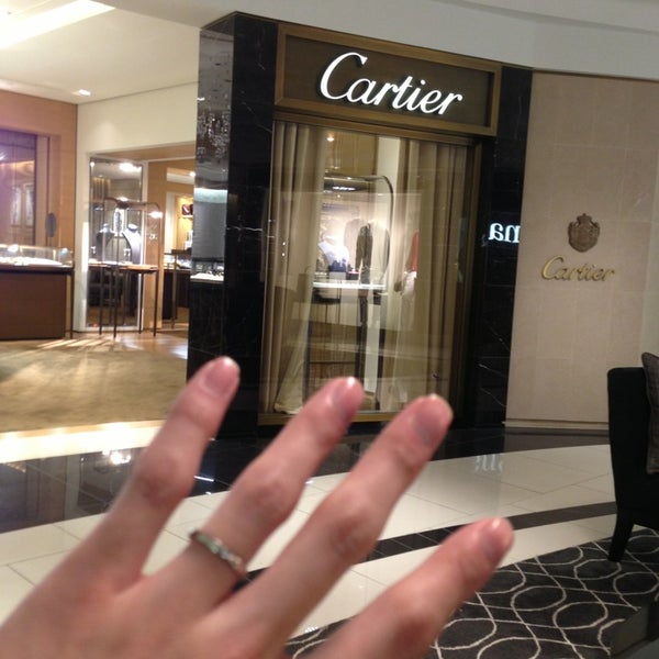 Cartier DFS Galleria - Waikiki - 330 