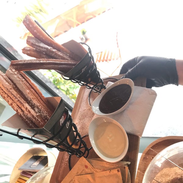 Foto tomada en Pinchurros Coffee&amp;Churro Alsancak  por Balkar Ö. el 3/6/2020