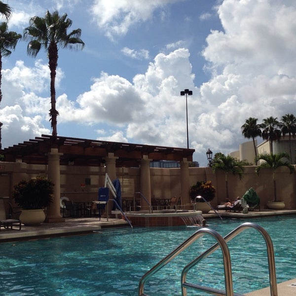 Foto diambil di Renaissance Tampa International Plaza Hotel oleh Mike N. pada 7/26/2014