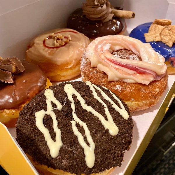 Foto scattata a California Donuts da Cindy L. il 3/7/2021