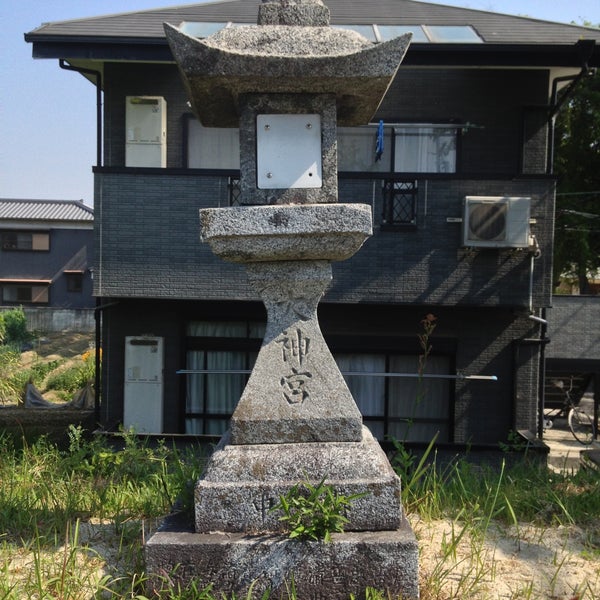 地黄の大神宮燈籠 橿原市、奈良県 地黄の大神宮燈籠 橿原市、奈良県