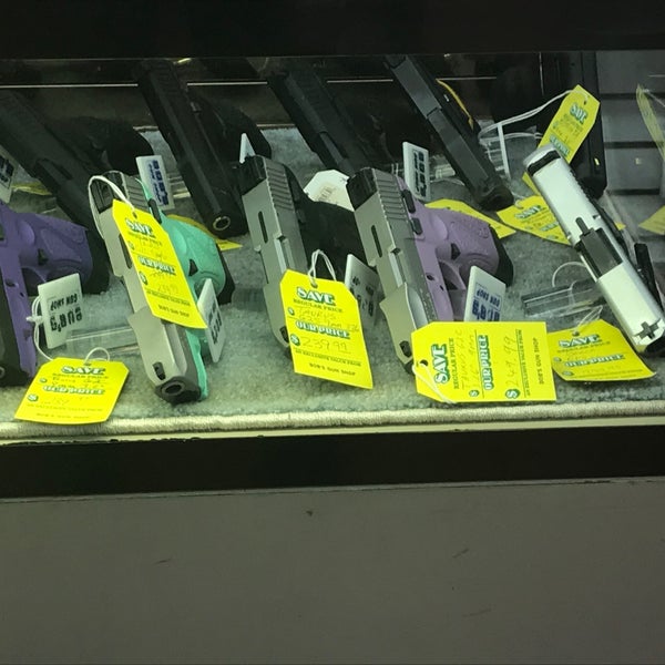 Bob's Gun & Tackle Shop Downtown Norfolk 10 tips from 448 visitors