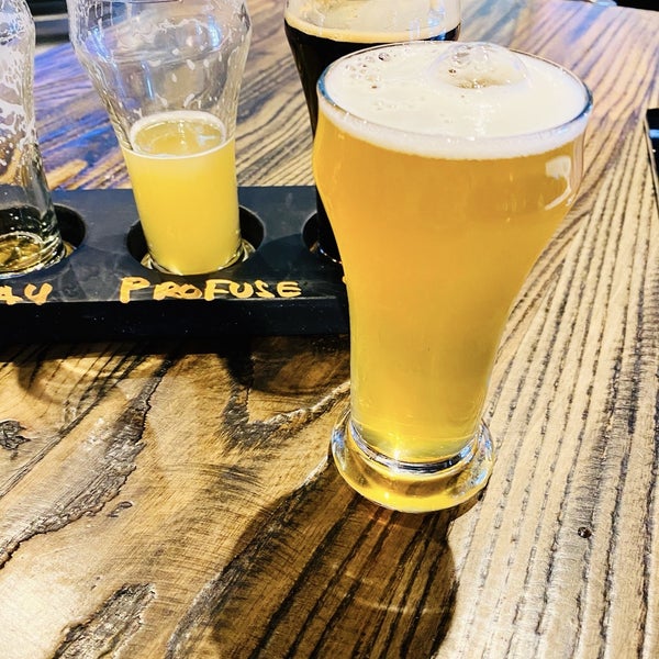 Wingers Restaurant & Alehouse 8 tips