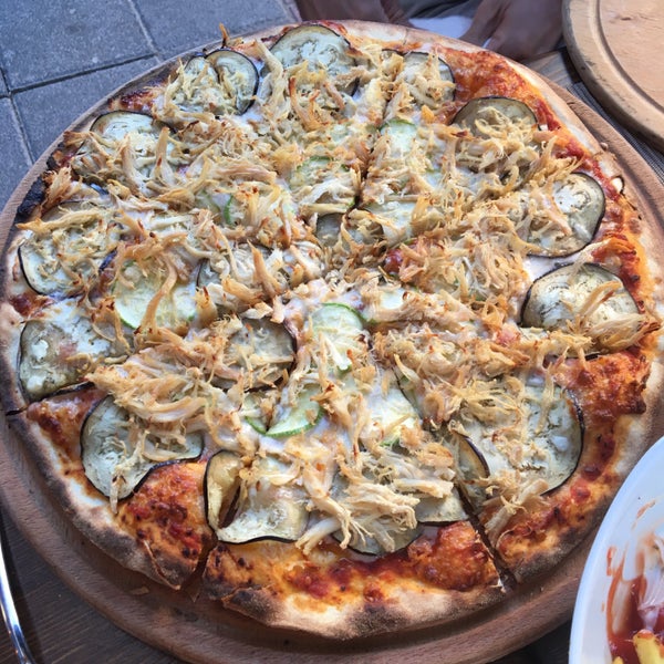 Foto scattata a Pizza Job’s da Mert il 6/4/2019
