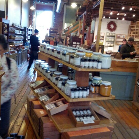 Foto scattata a Savory Spice Shop da Caitlin C. il 11/19/2012