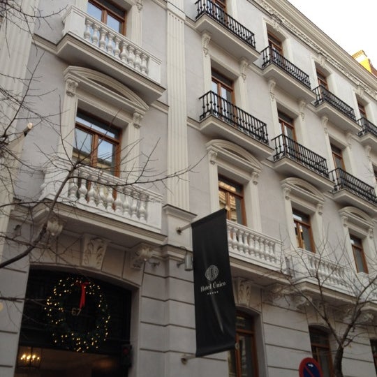 Foto diambil di Hotel Único Madrid oleh Ayaka M. pada 12/12/2012