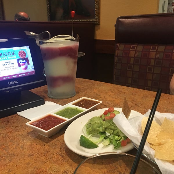 Снимок сделан в Abuelo&#39;s Mexican Restaurant пользователем Gigi P. 9/22/2017