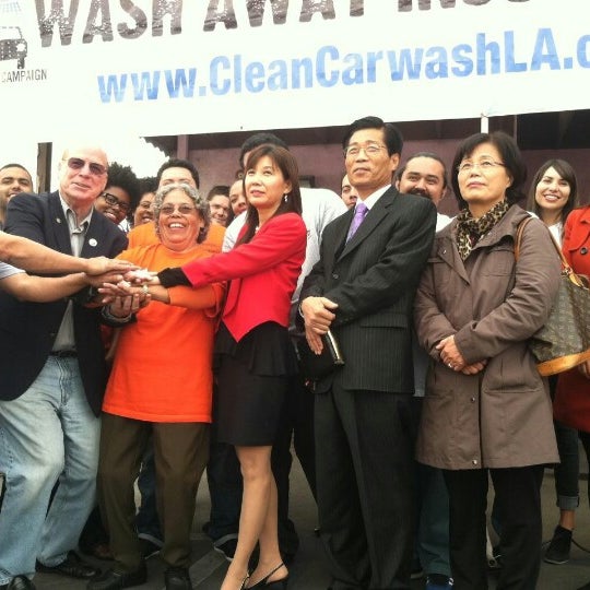 One of the first carwashe's to be unionized in the entire United States. Owner Ms. Kim took the right steps in supporting her workers and signing w/ the CLEAN @carwashcampaign.