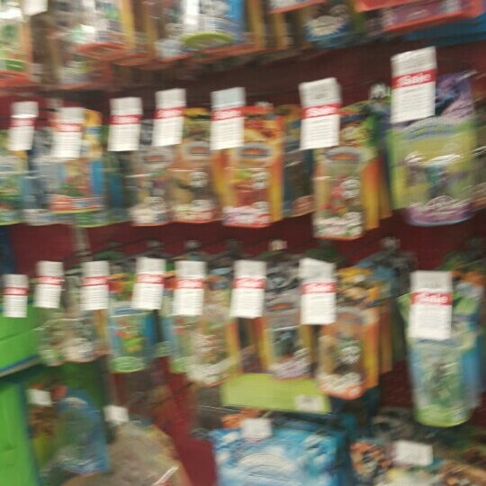 Toys"R"Us (Now Closed) South Philadelphia East 8 tips