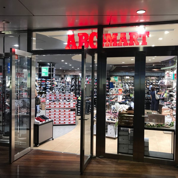 Abc Mart Shoe Store In 二子玉川