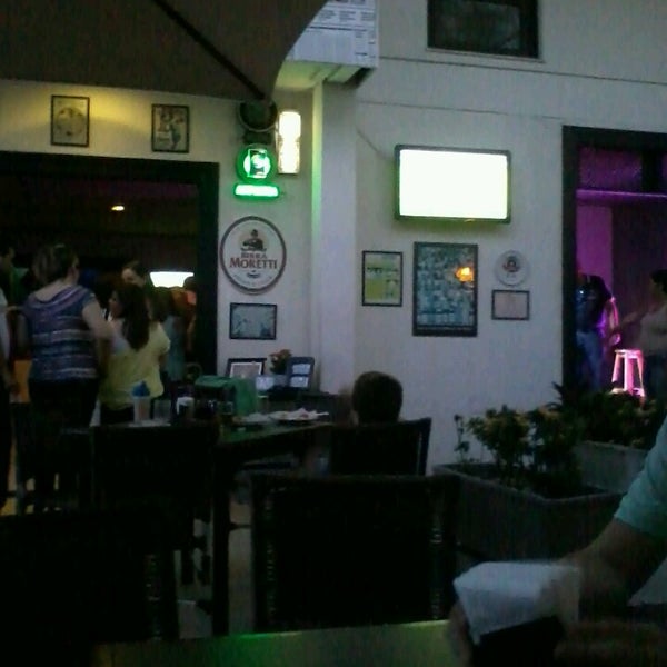 Photo taken at Primeira Página Bar &amp; Restô by Morena B. on 7/7/2013