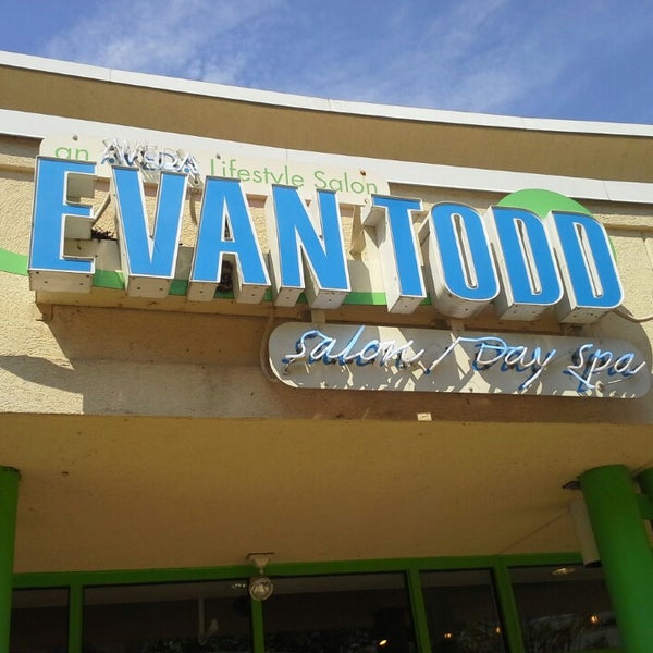 9/7/2013에 Kelly G W.님이 Evan Todd Salon &amp; Spa에서 찍은 사진