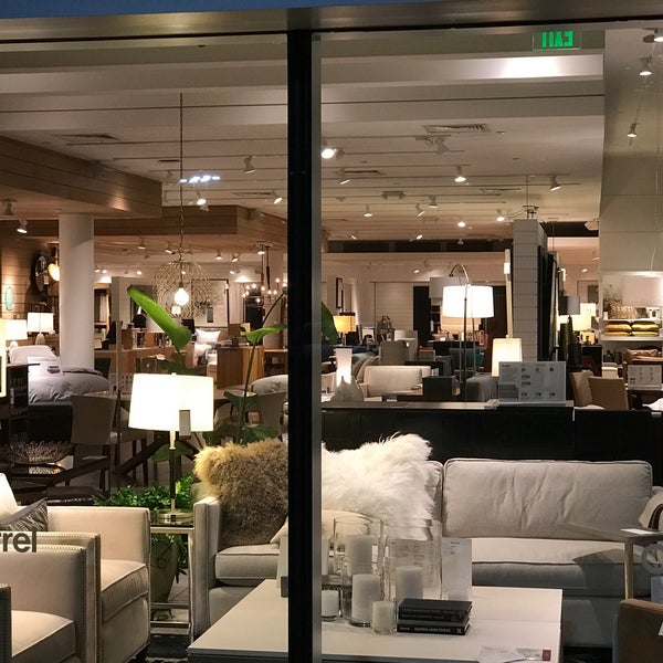 Photo taken at Crate &amp; Barrel by Christian A. on 9/30/2017