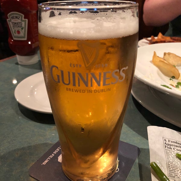 Photo taken at Doherty&#39;s Irish Pub &amp; Restaurant by Christian A. on 5/15/2018