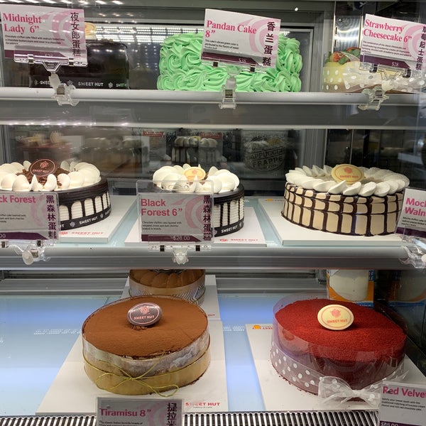 Photo taken at Sweet Hut Bakery &amp; Cafe by Christian A. on 1/11/2019