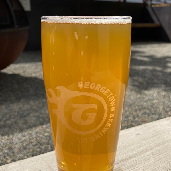 Foto scattata a Georgetown Brewing Company da John L. il 9/4/2021