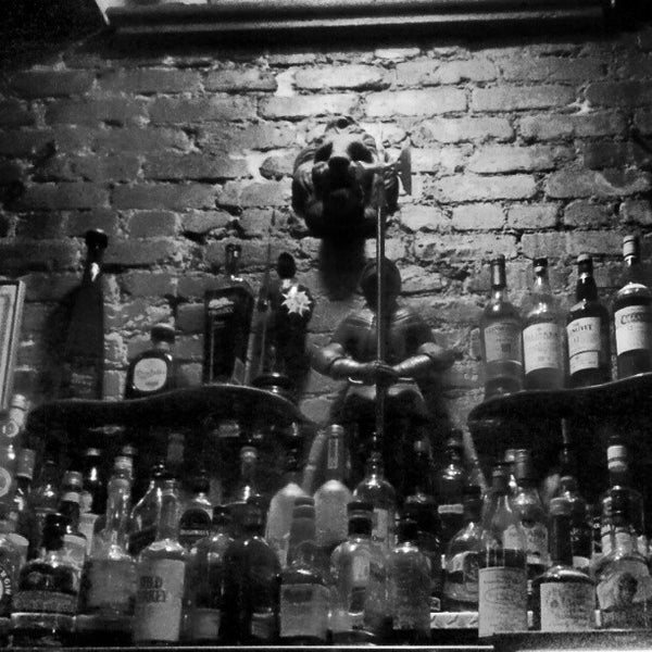 Foto tirada no(a) Ferro Bar Cafe por Zack A. em 2/18/2013