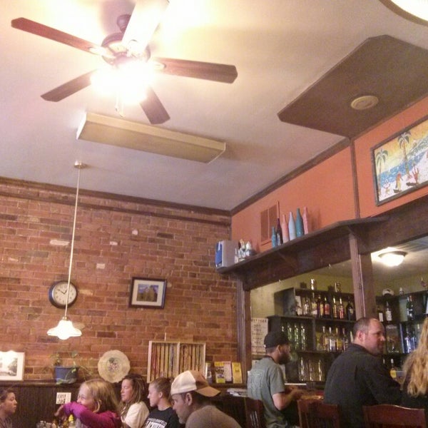 6/25/2014 tarihinde tony l.ziyaretçi tarafından Main Street Restaurant'de çekilen fotoğraf