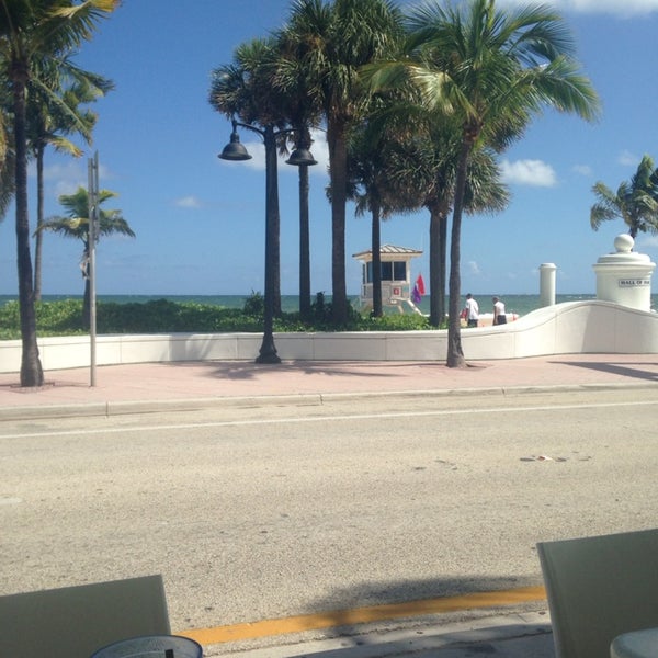great spot to work along the beach with a view (or just enjoy an iced coffee!)