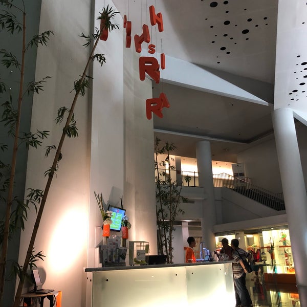 Foto tirada no(a) HARRIS Hotel Tebet por Cosack S. em 4/28/2019