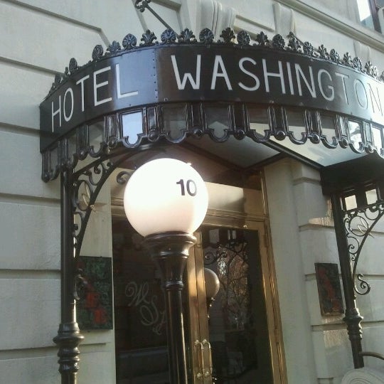 Photo taken at Washington Square Hotel by Ignacio C. on 11/21/2012