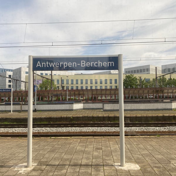 station-antwerpen-berchem-train-station