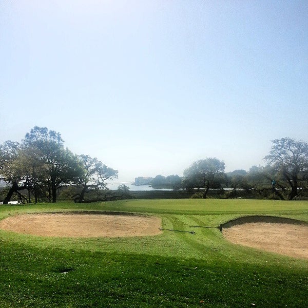 4/17/2013 tarihinde Pierre R.ziyaretçi tarafından Tidewater Golf Club'de çekilen fotoğraf
