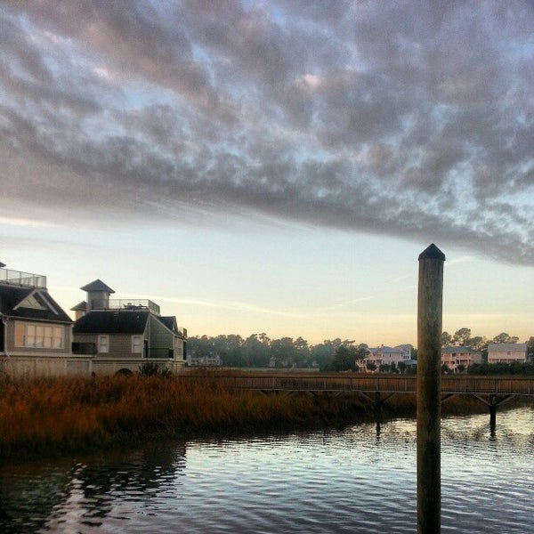 12/9/2012 tarihinde Pierre R.ziyaretçi tarafından Tidewater Golf Club'de çekilen fotoğraf